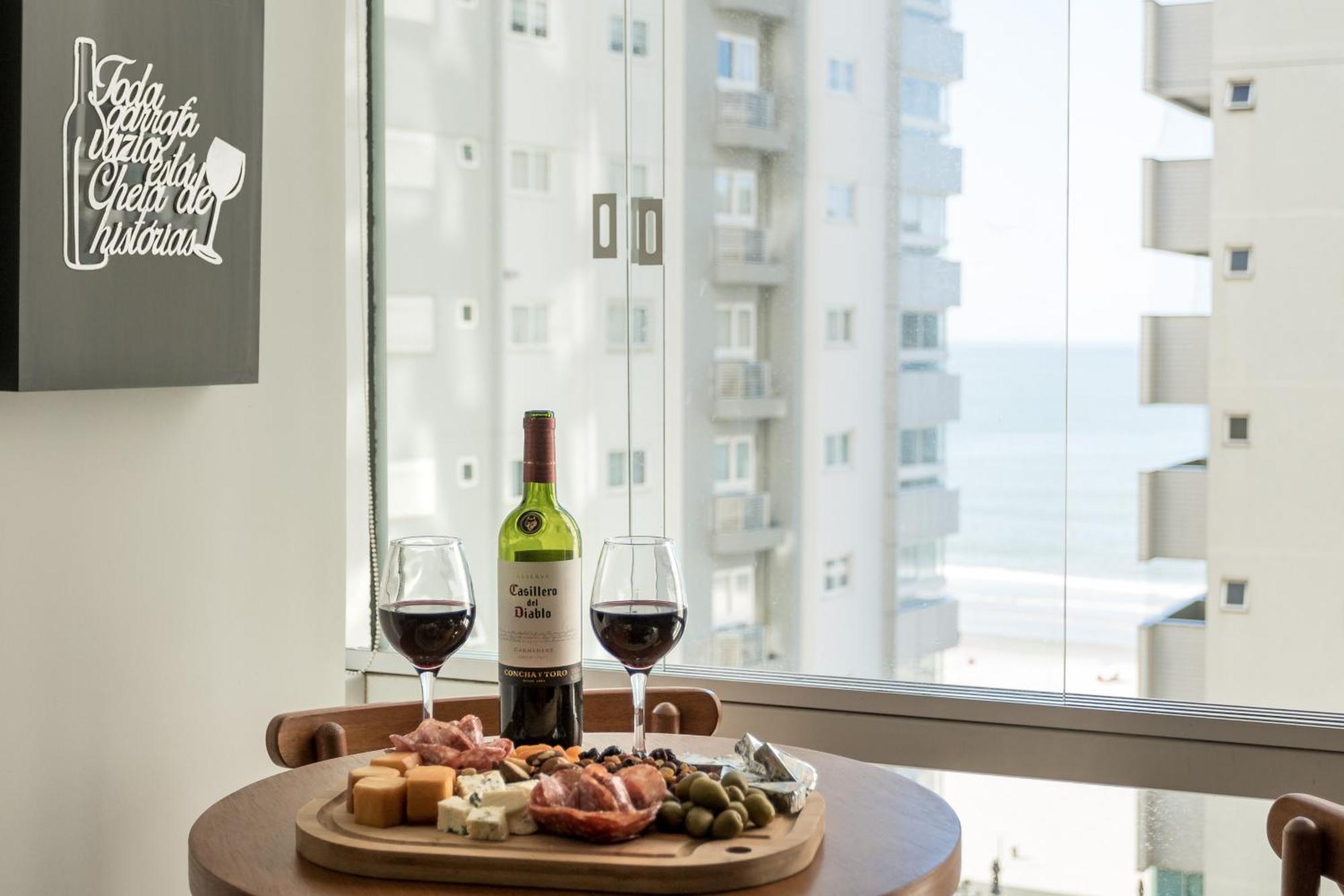 Com Duas Suítes à 50m Da Na Barra Sul Apartamento Balneário Camboriú